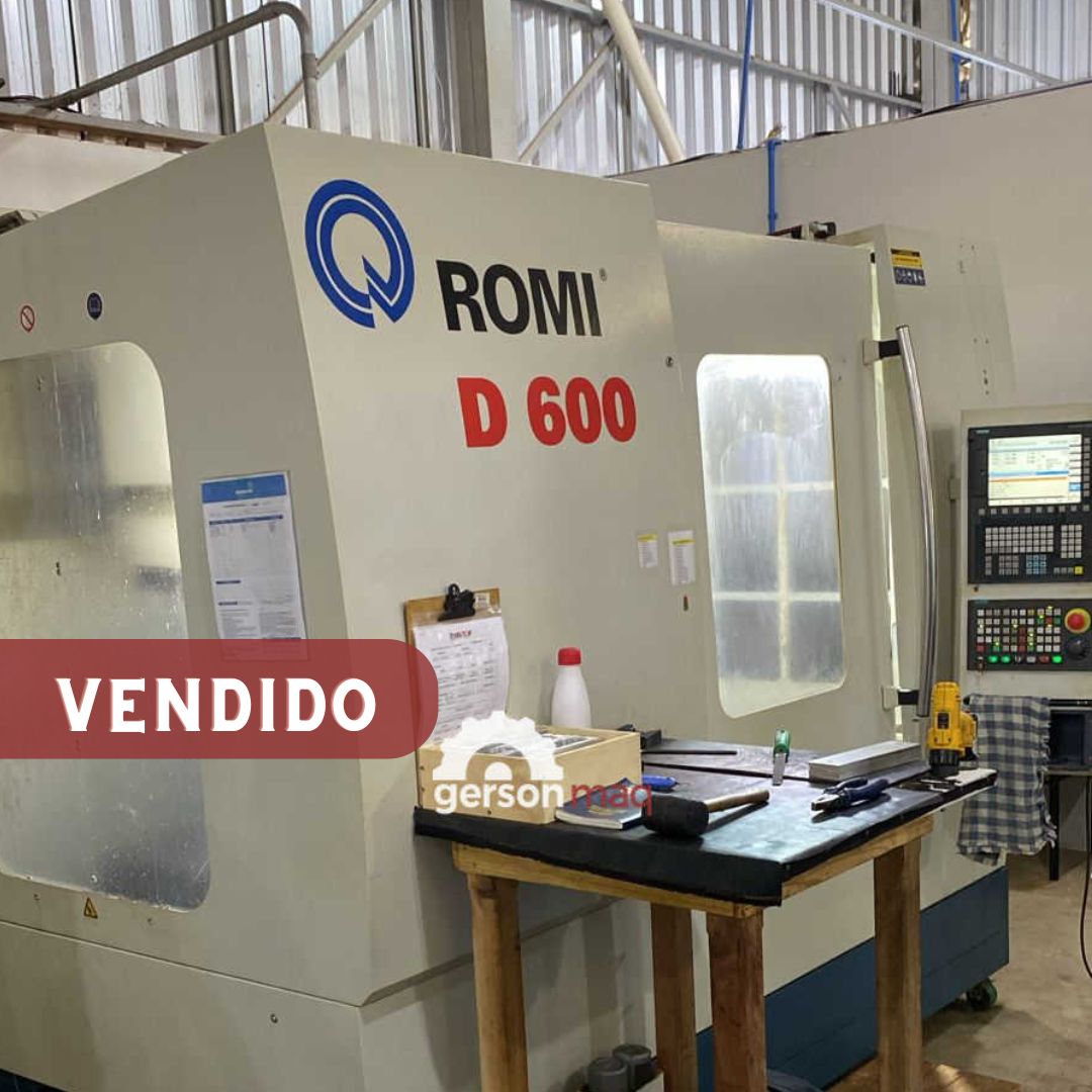 CENTRO DE USINAGEM ROMI D600 ANO 2012